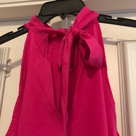 Long sleeve cold shoulder shirt. - Picture 3 of 7